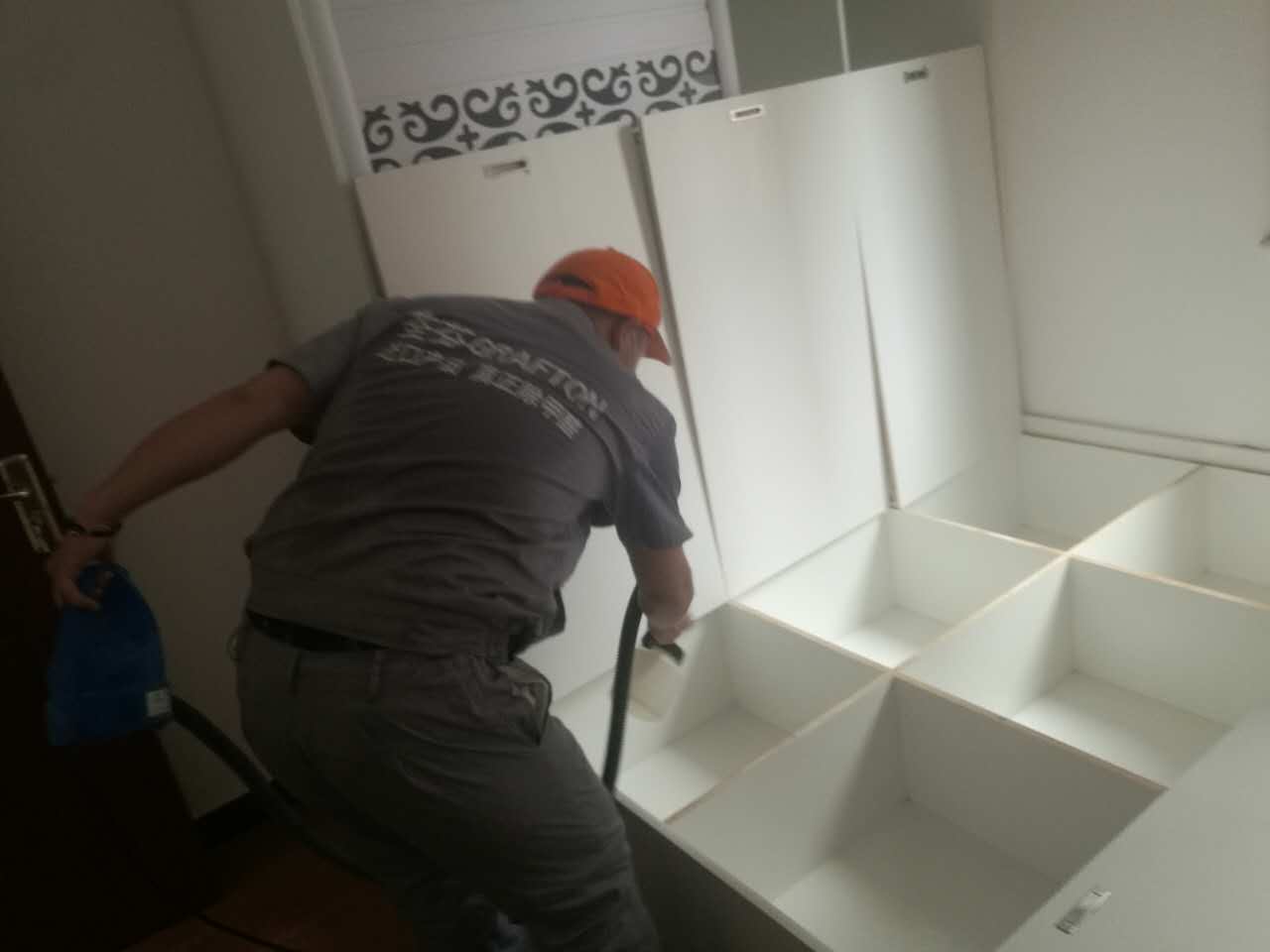 榻榻米隔檔全方位噴涂施工 榻榻米隔檔全方位噴涂施工