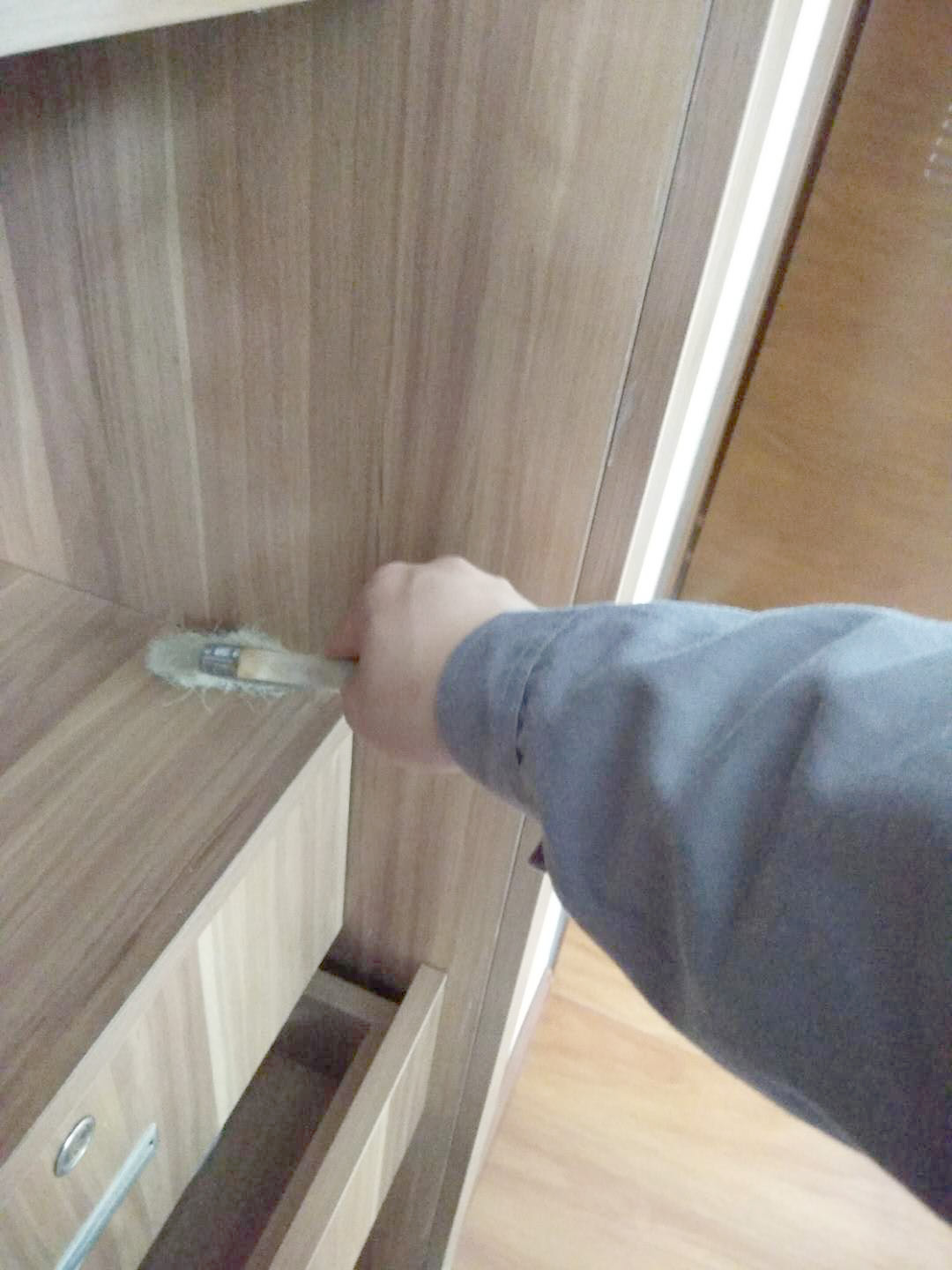 柜子接縫處刷子精細化處理 柜子接縫處刷子精細化處理